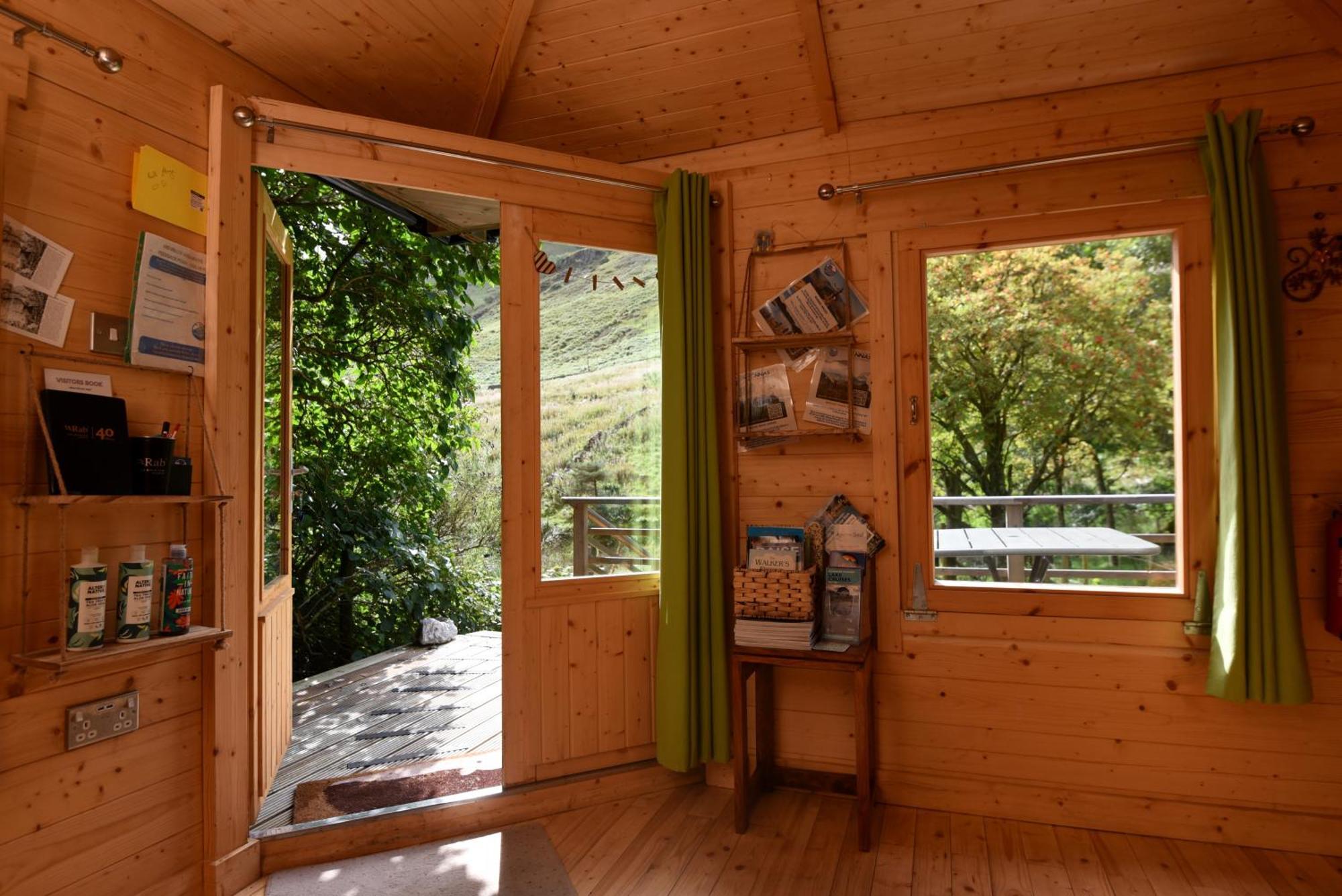 Helvellyn - The Hut - Twin Or Double Hotel Гленридинг Екстериор снимка